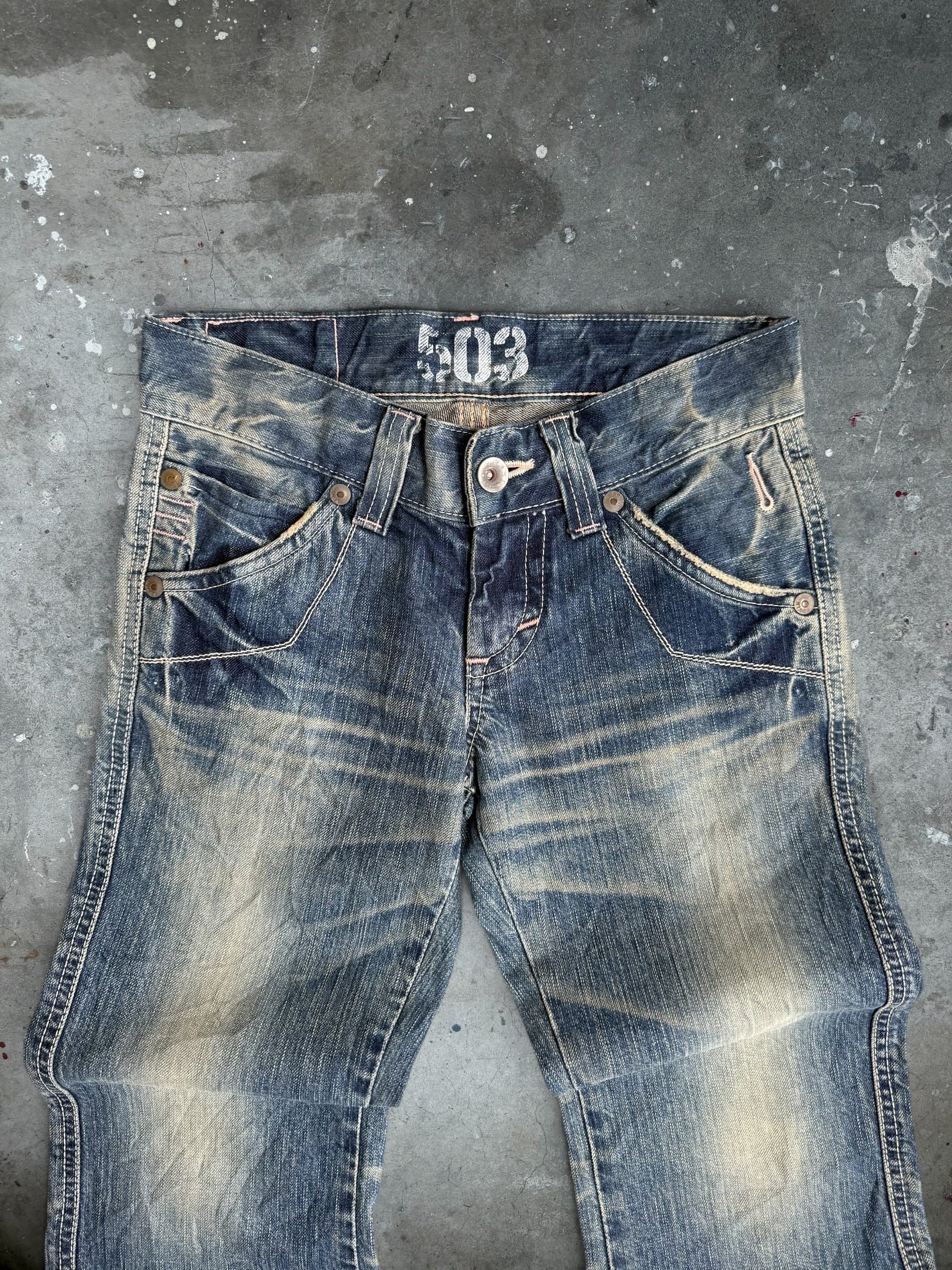 Low Rise Wash Jeans - XS